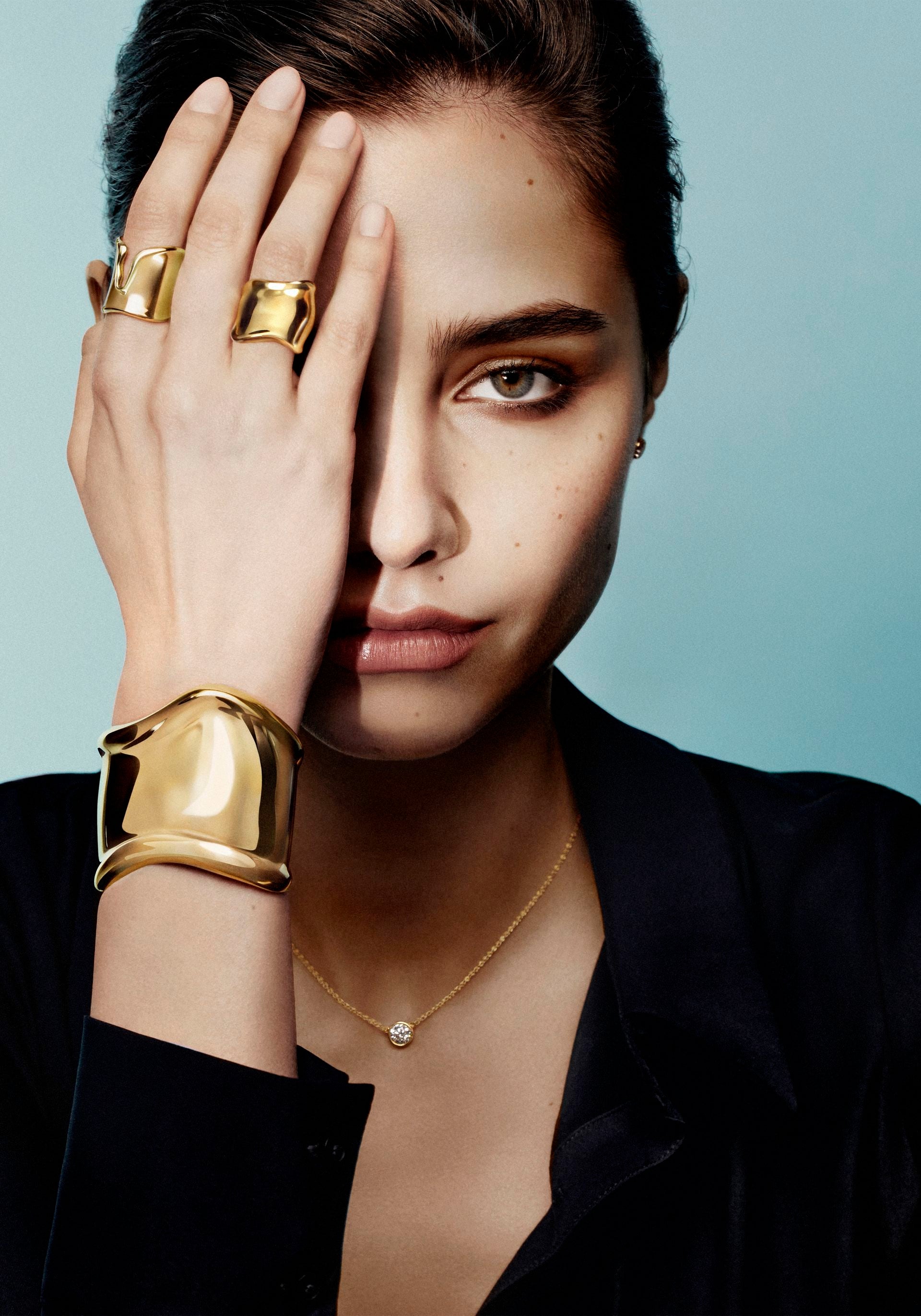 tiffany_co-elsa_peretti_with_love_since_1837_5.jpeg